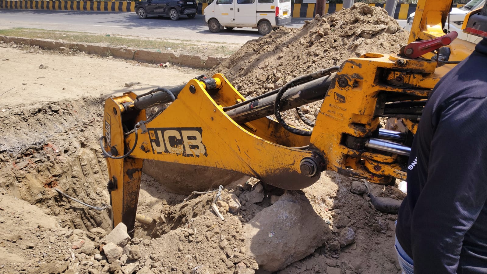 JCB 3DX (76HP) Backhoe Loader photo 3